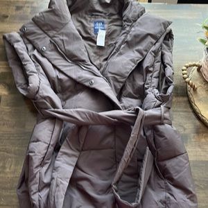 Women’s oversized vest from the Gap.  Size Large